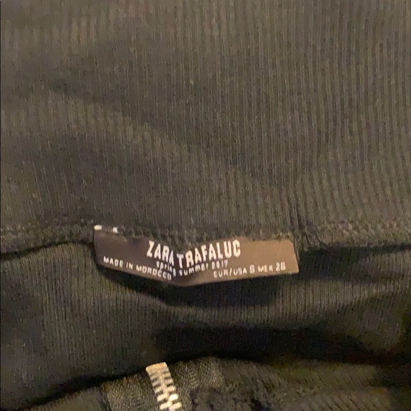 Zara cropped off the shoulder top - Picture 2 of 4